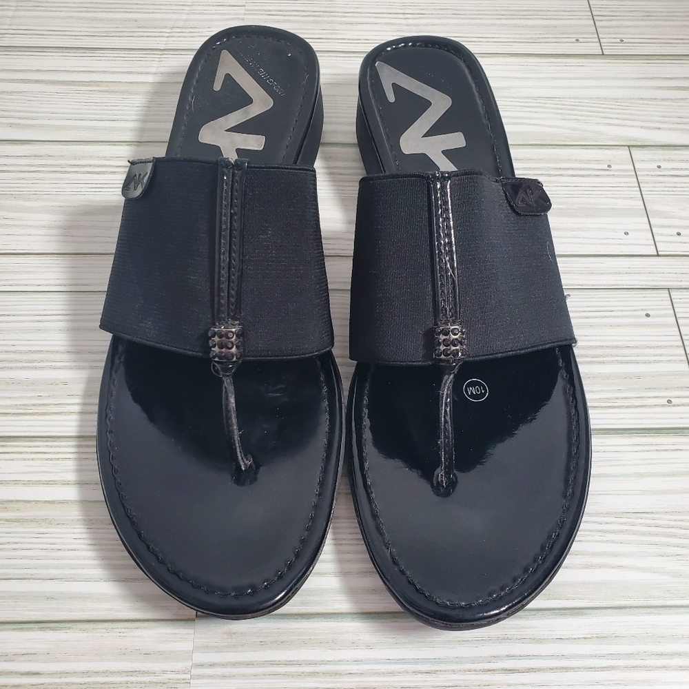 Anne Klien Sport Womans Strapped Stretch Slide on Black Sandals Size 10
